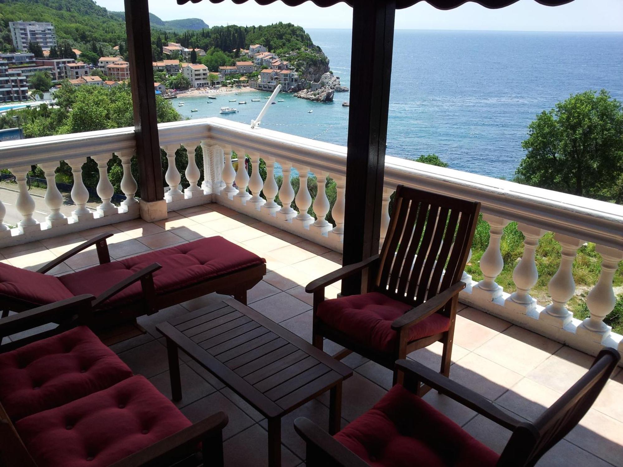Villa Sara Guesthouse 스베티스테판 외부 사진