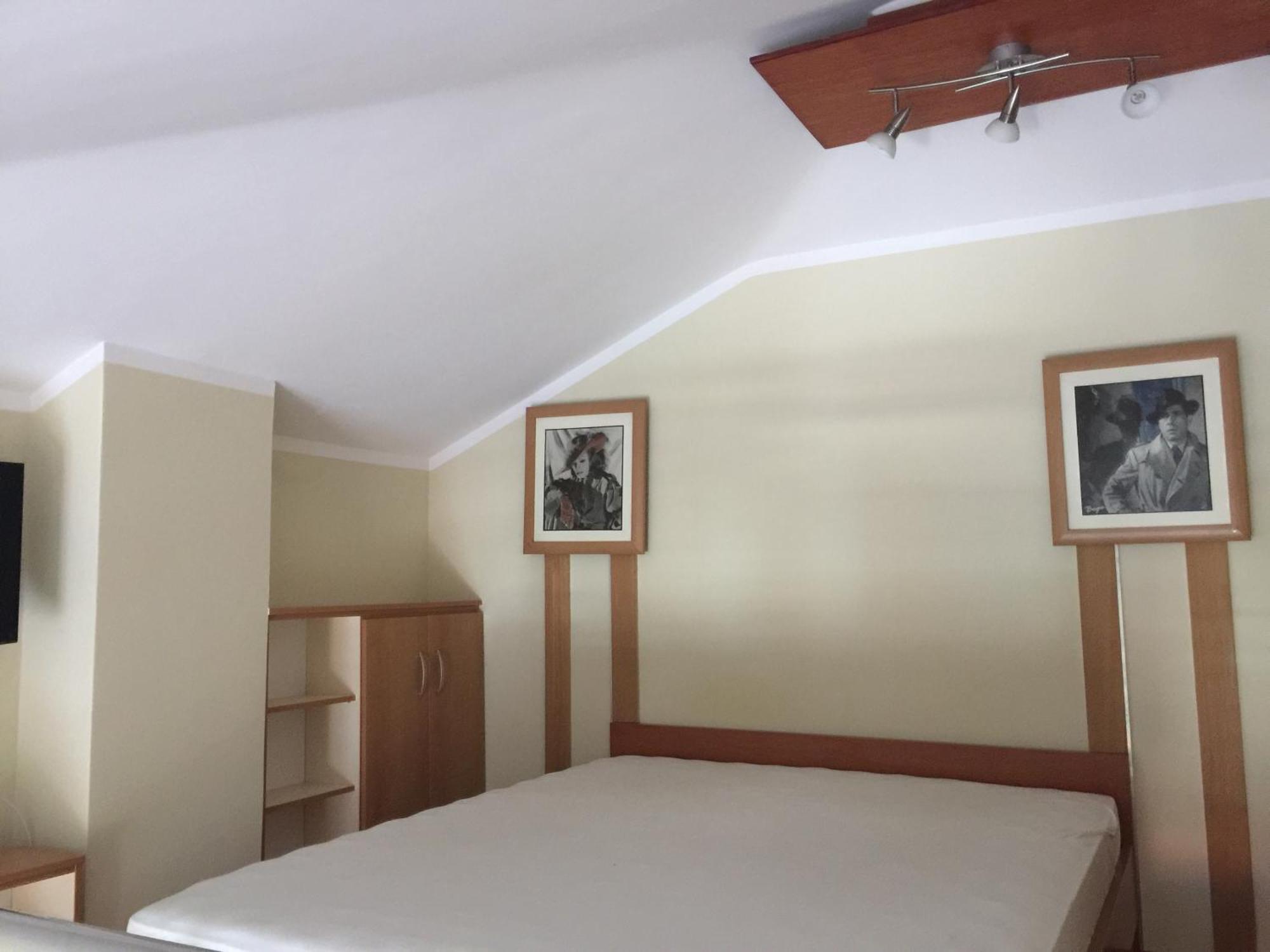 Villa Sara Guesthouse 스베티스테판 객실 사진