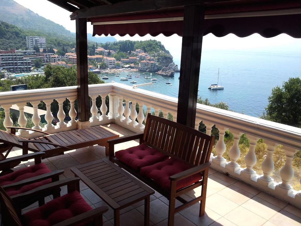 Villa Sara Guesthouse 스베티스테판 외부 사진