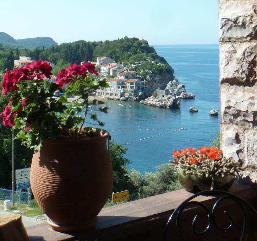 Villa Sara Guesthouse 스베티스테판 외부 사진