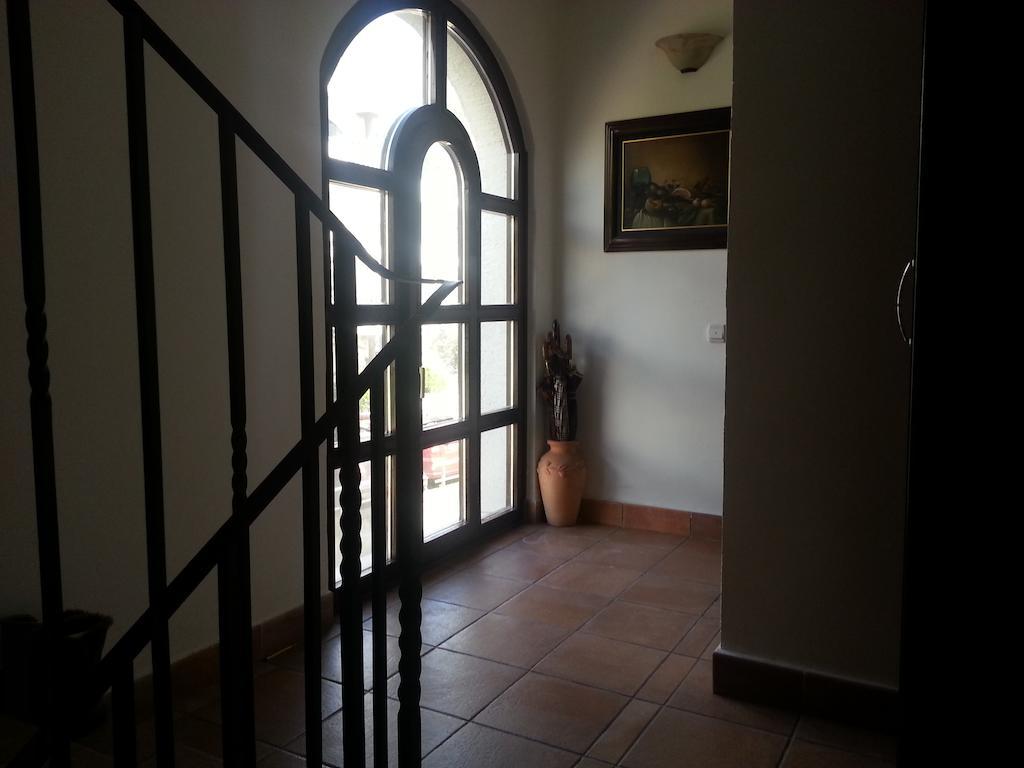 Villa Sara Guesthouse 스베티스테판 외부 사진