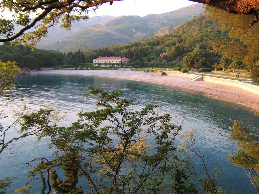 Villa Sara Guesthouse 스베티스테판 외부 사진